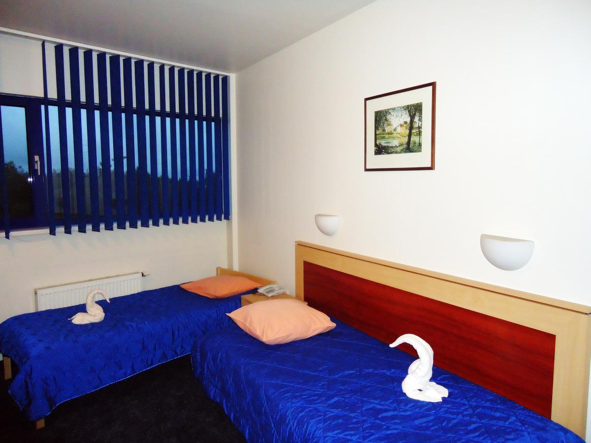 Tanagra Hotel Vilnius Extérieur photo