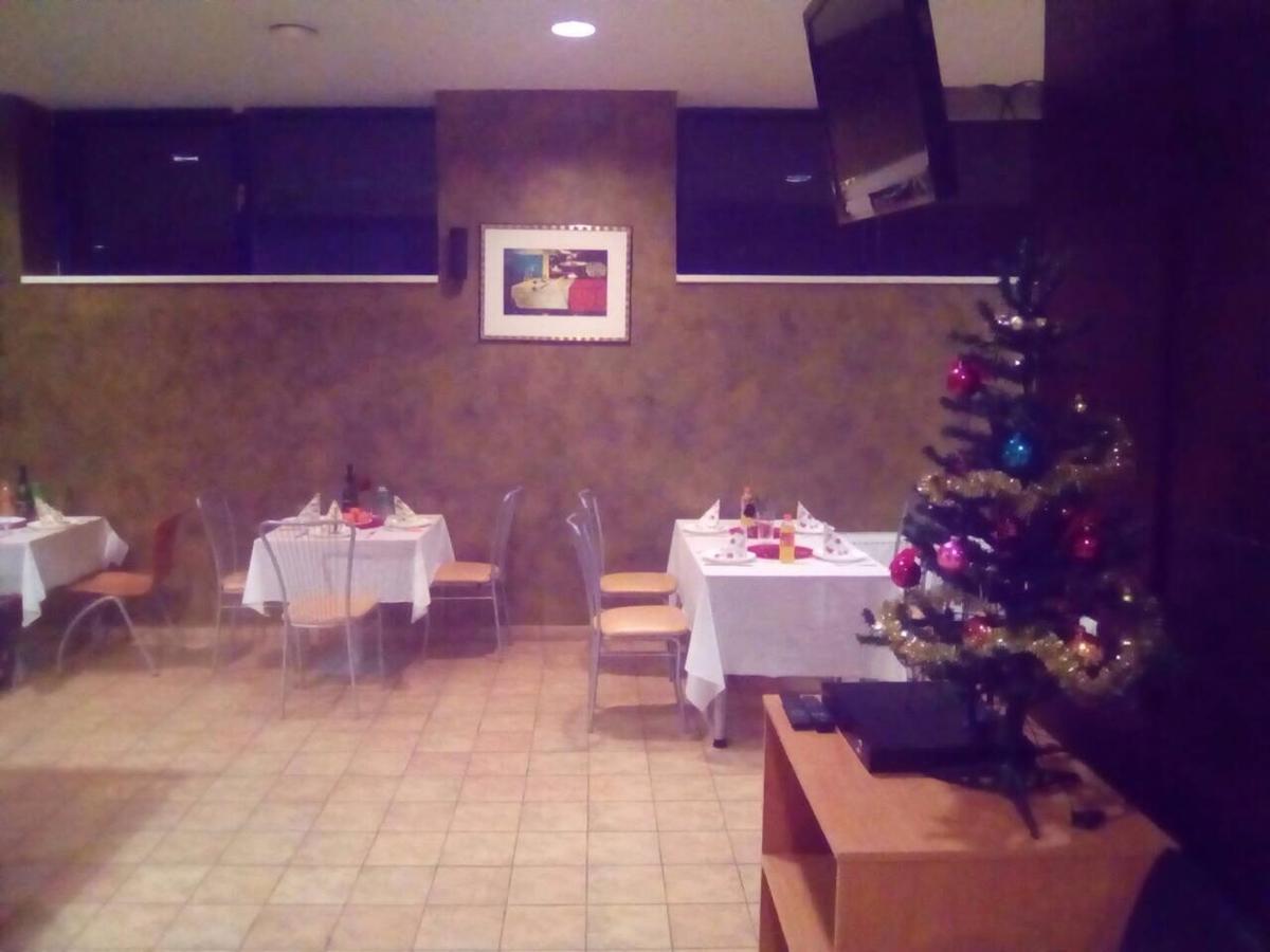 Tanagra Hotel Vilnius Extérieur photo