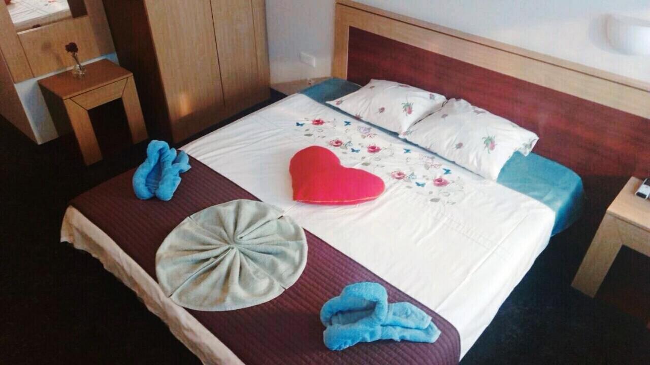 Tanagra Hotel Vilnius Extérieur photo