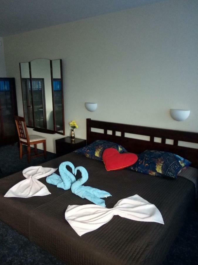 Tanagra Hotel Vilnius Extérieur photo