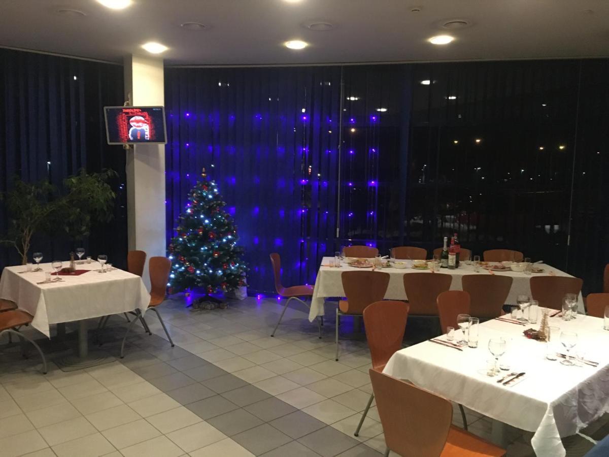 Tanagra Hotel Vilnius Extérieur photo